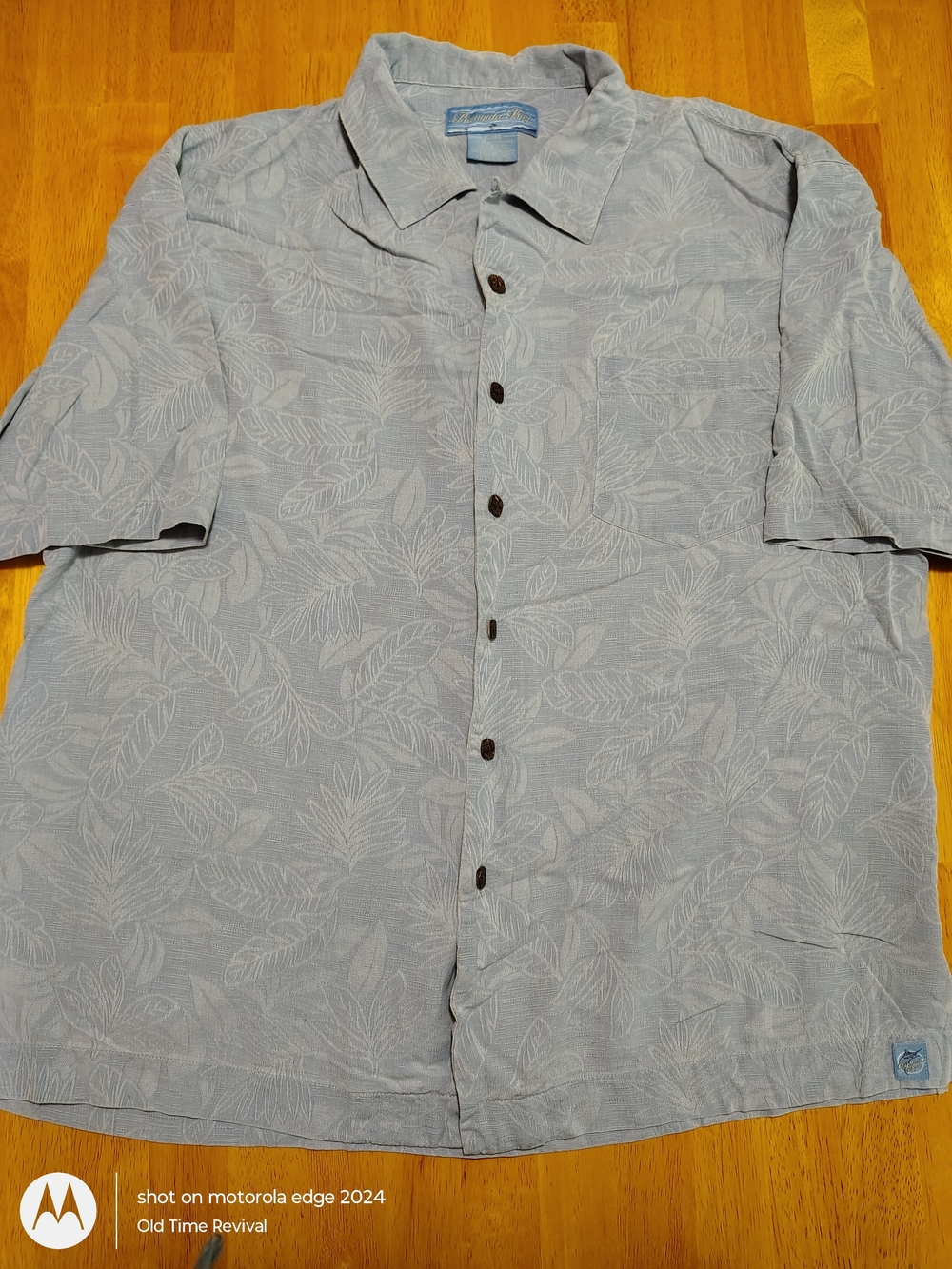 Bermuda Bay Men's XL 100% Silk Tropical Palm Leaf Camp Shirt Blue